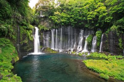 20061121002452-shiraito-no-taki-waterfall.jpg